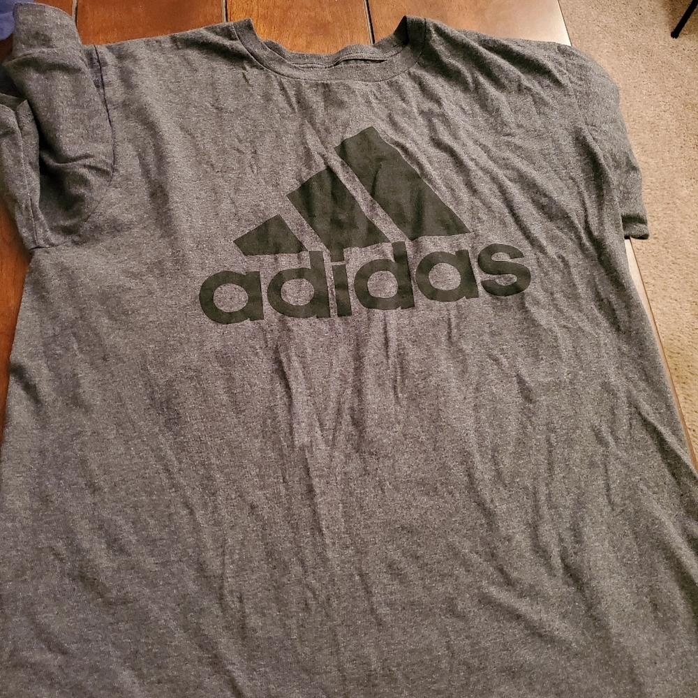 Adidas tshirt